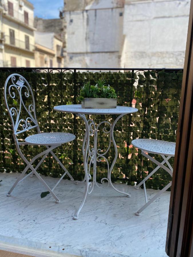 Apartament La Lumaca Kalsa Palermo Buitenkant foto